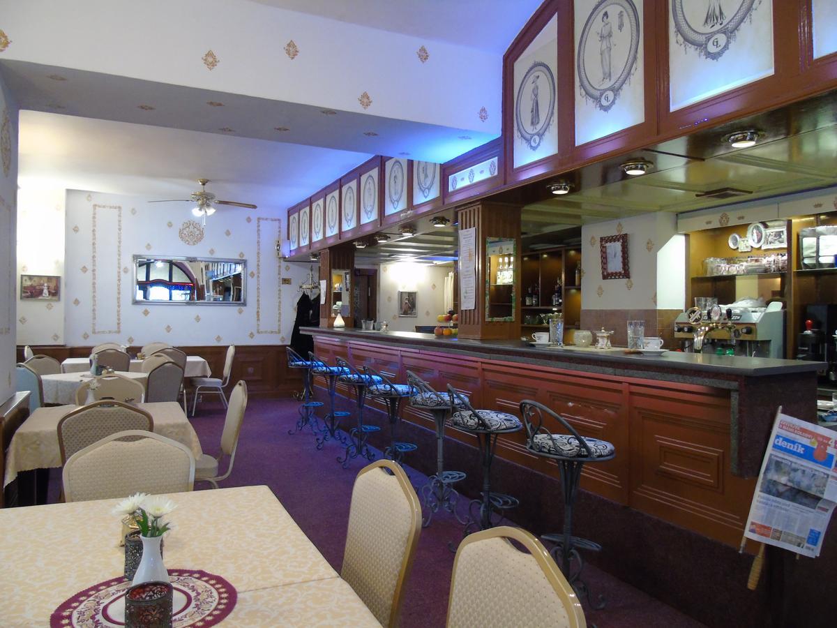 Gl Hotel Trutnov Luaran gambar