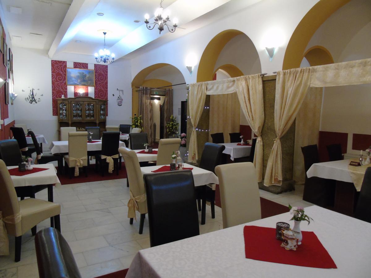 Gl Hotel Trutnov Luaran gambar