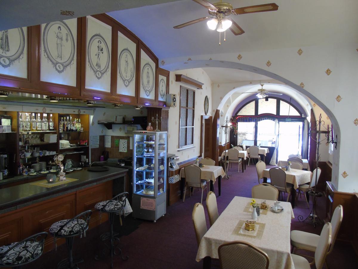 Gl Hotel Trutnov Luaran gambar